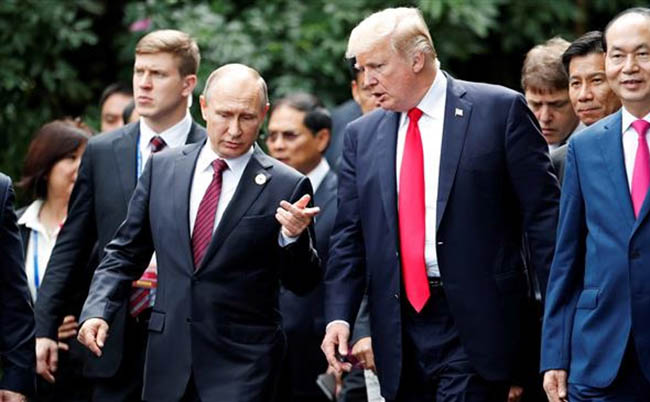 Trump, Putin Say Military  Communications Improving in Syria 